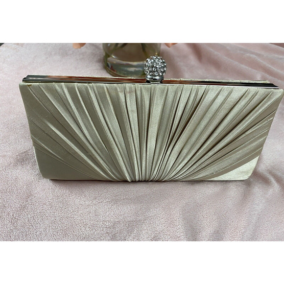 Charming Charlie RSVP Clutch Purse WALLET Rhinestone Satin 8"X4" Pre-owned - Picture 1 of 6